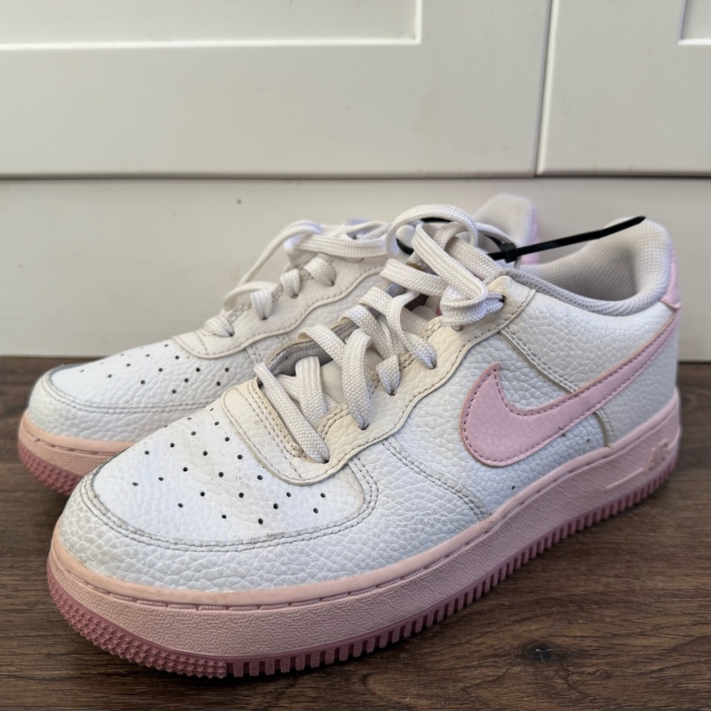 Nike Air Force 1 Low (Grade School) White Pink Foam CT3839-107 Leather Shoes 7Y
